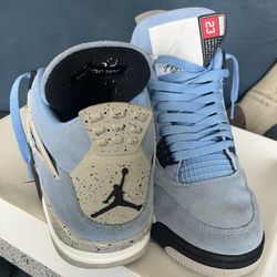 Air Jordan 4 Retro