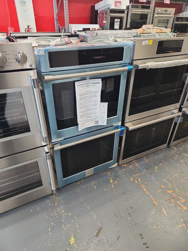 BEAUTIFUL 27" MONOGRAM Double Wall Oven 