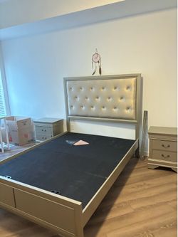 Queen size bed frame + matching dresser and side tables