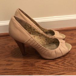 Size 10 Seychelles Open Toe Nude Heel
