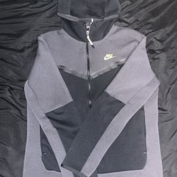 Nike Tech Smoke Gray/Gold *