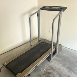 Treadmill 