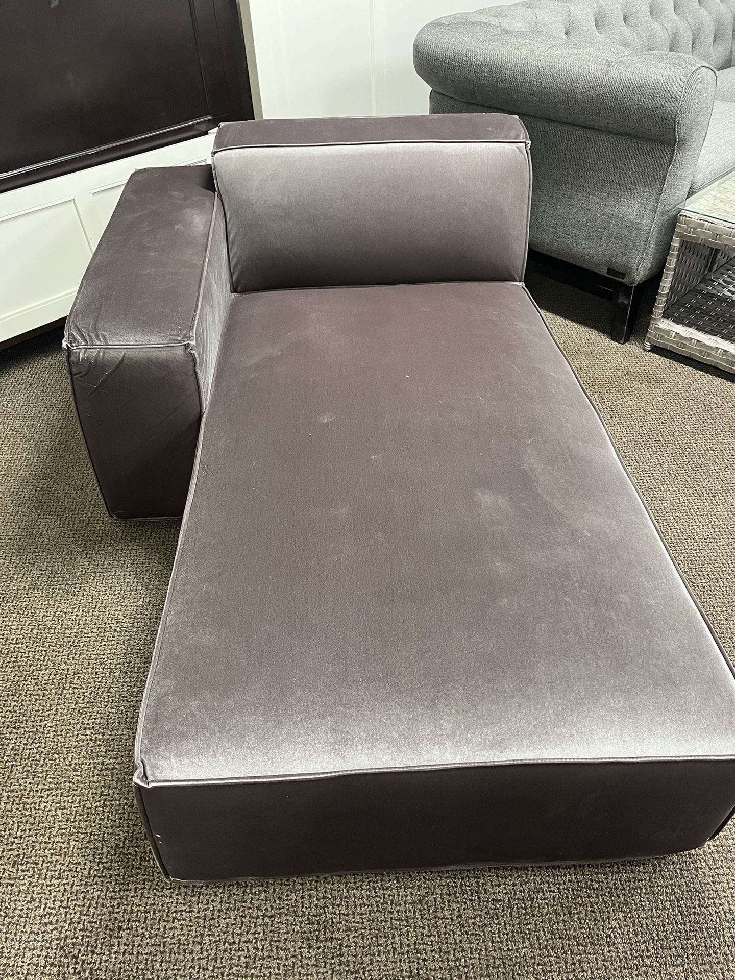 Rever Concept Chaise Lounge Sofa 