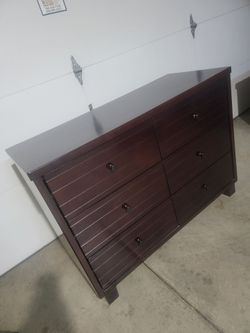 Beautifull solid  dresser never been used