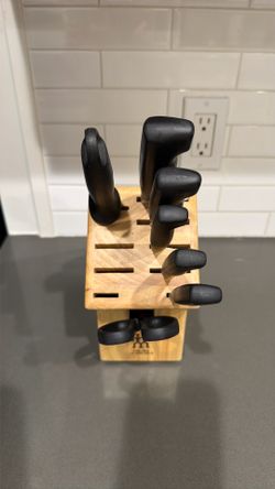 Zwilling J. A. Henckels 7 Piece Knife Set & Block