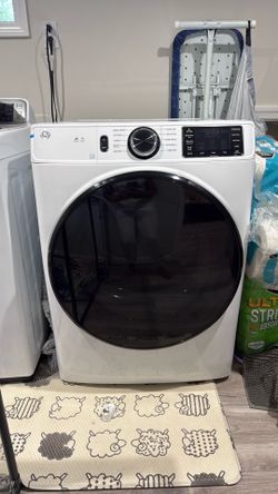 GE Smart Front-Load Electric Dryer – 2.5Years Old, Like New Condition