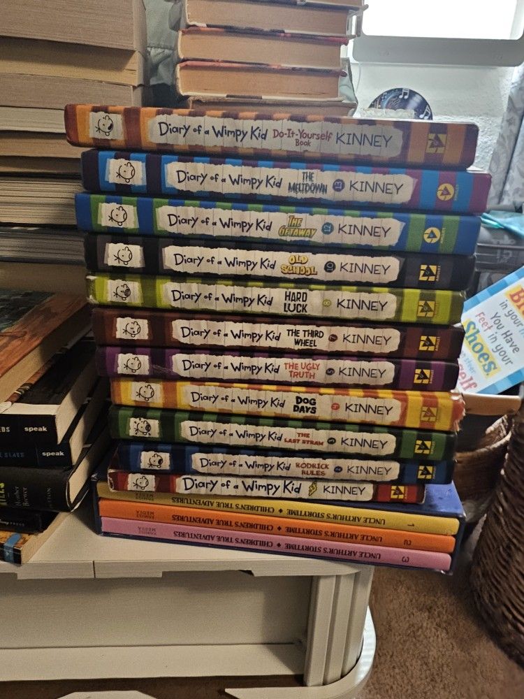 11 Diary Of A Wimpy Kid Books