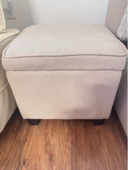 Storage ottoman