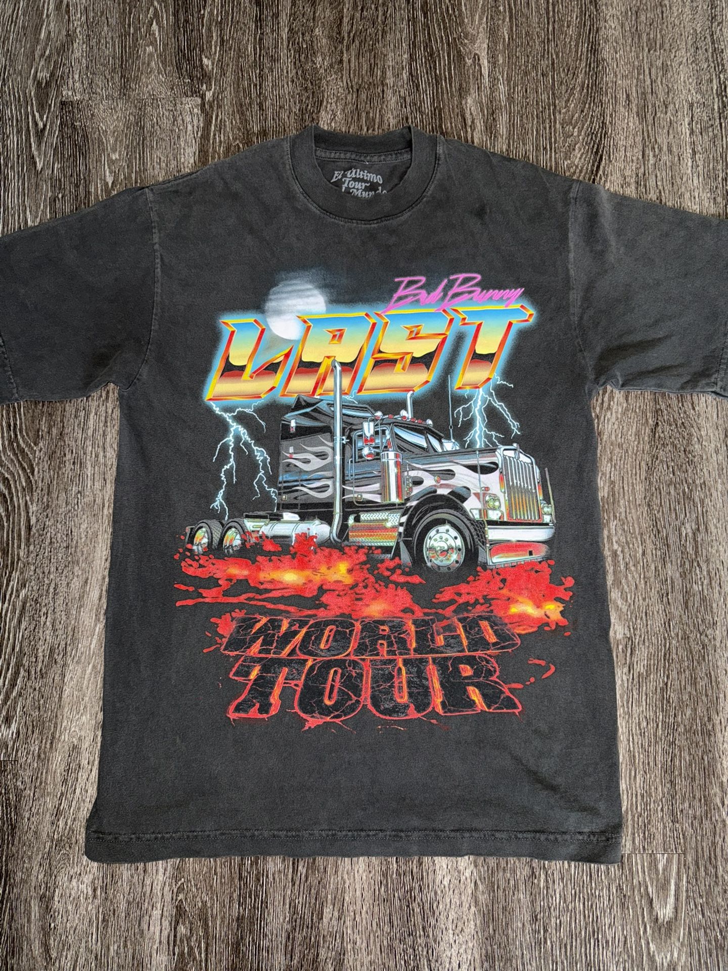 BAD BUNNY —» shirt El último tour del mundo 2020 Size S Merch Official