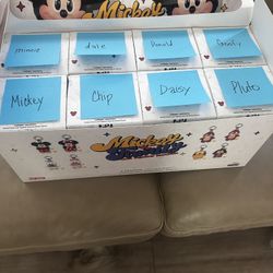 Mickey & Family 