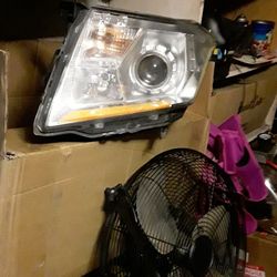 Cadillac Srx headlights