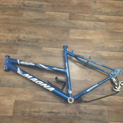 2009 blue Magna hardtail mountain bike frame