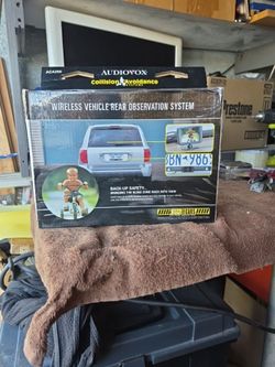 Wireless vehicle rear observation system audiovox