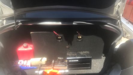 2 15 inch kickers competition with box