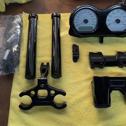 Harley Road Glide Kraus Risers Gauges