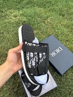 Men slides