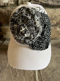 Women's fashion, baseball cap, white with large black and gray fabric flowers 
