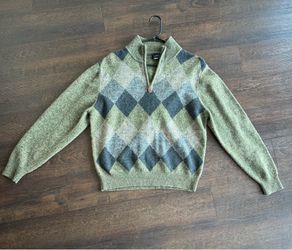 Green Diamond Sweater Size M