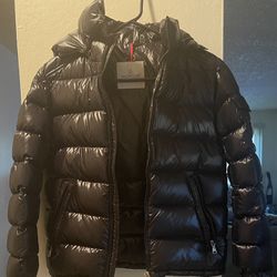 Moncler Unisex Puffer Jacket Size 12