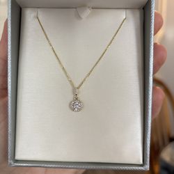 Diamond gold necklace 
