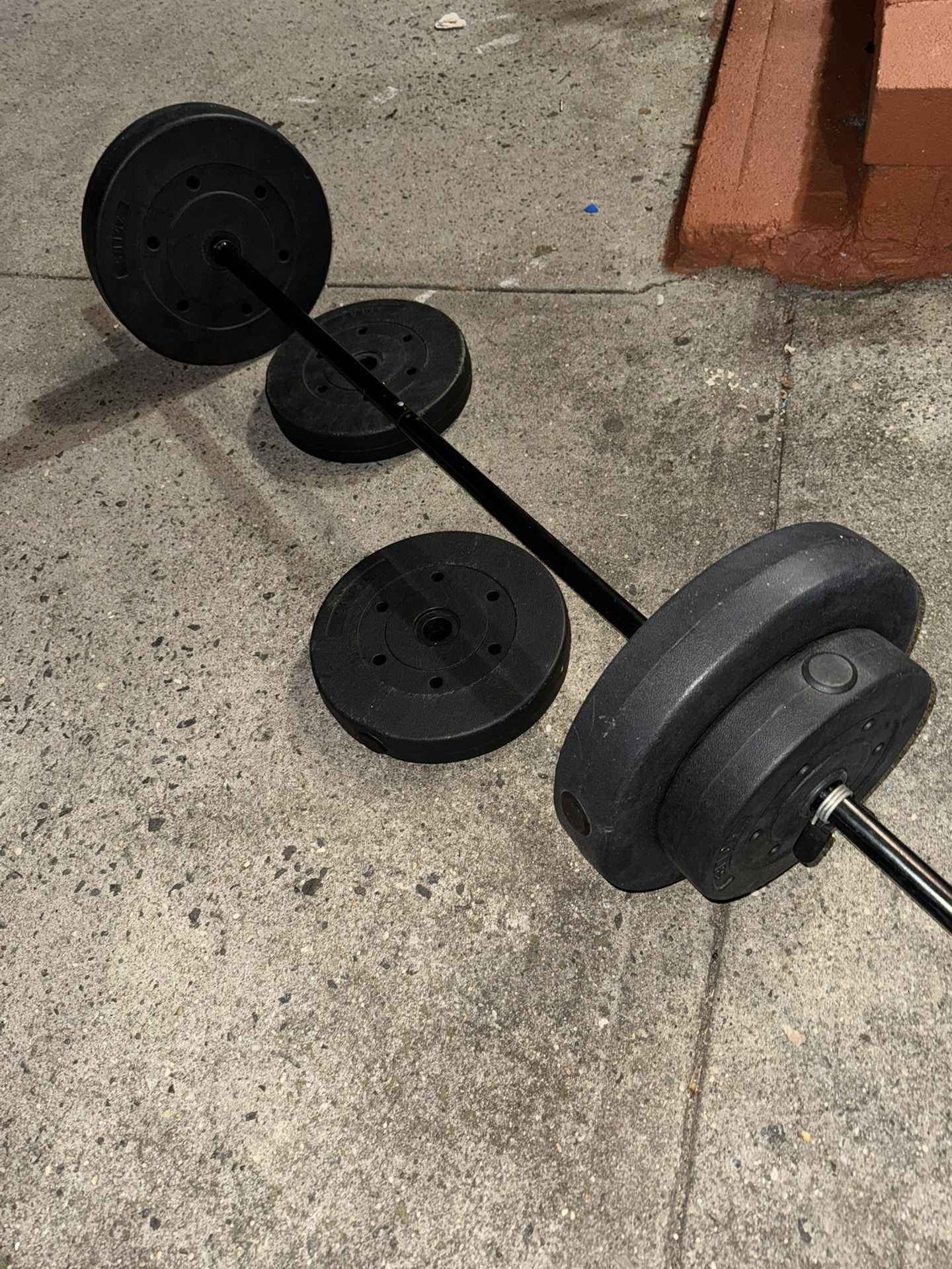 Barbell With Plates (100 Lbs Total) And Clamps