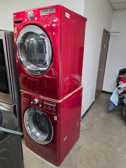 LG EXTRA LARGE RED FRONT FRONT LOAD WASHER AND GAS DRYER SET