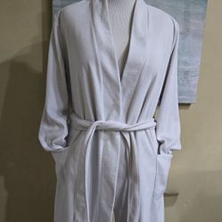 WHITE BATHROBE SZ XXL 💢 PERFECT FOR A COUSIN EDDIE HOLIDAY DISPLAY 
