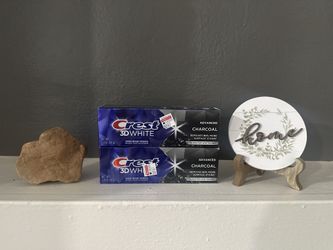 Crest 3D White Advanced Charcoal 2.4 Oz 