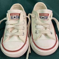 New Converse All Star Chuck Taylor infant boy or girl size 3 shoes 
