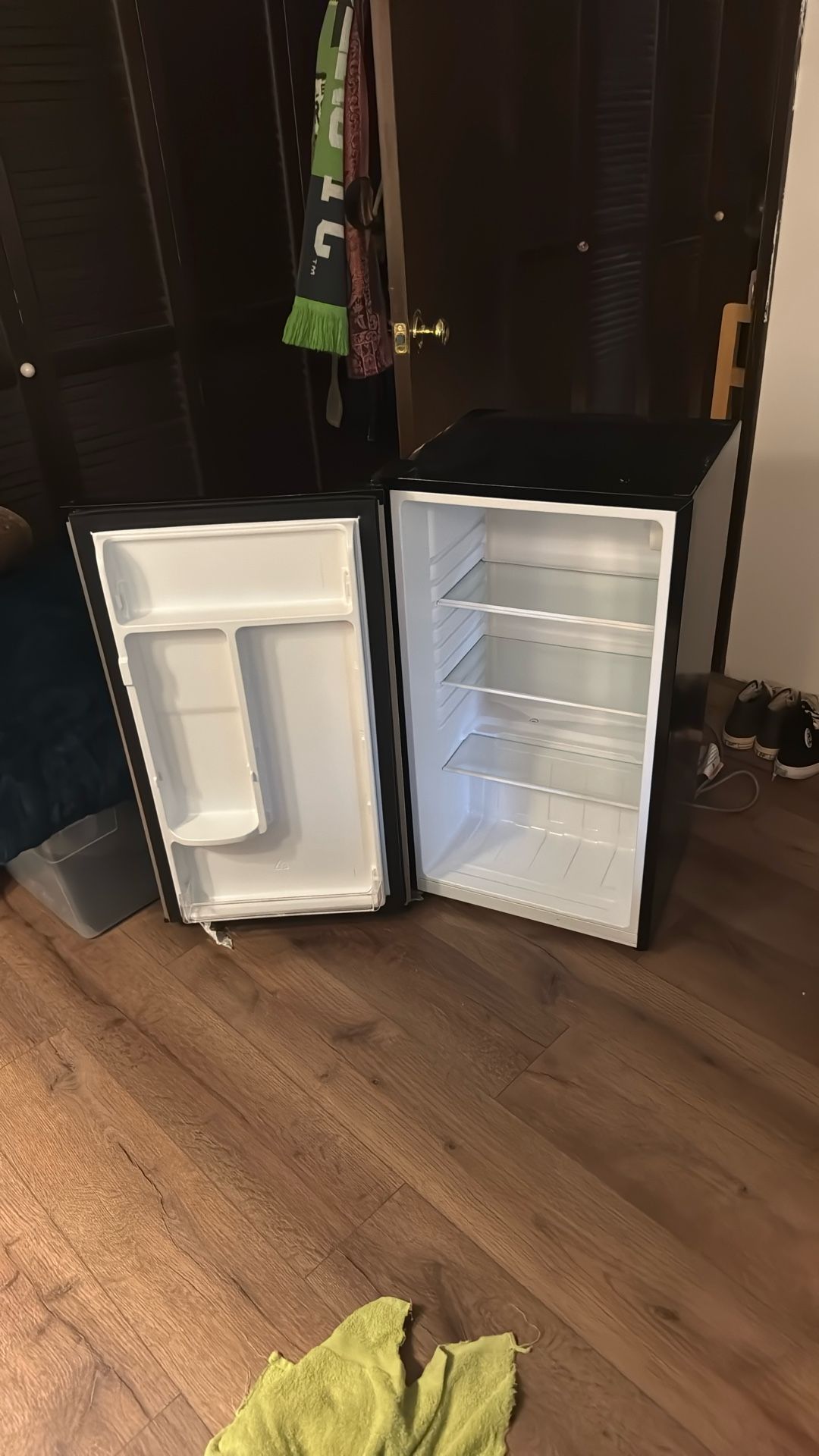 Frigidaire 4.5cu.ft. Mini Fridge  
