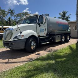 Septic Tank Pump Out 