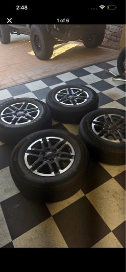Set of 4 Wheels with Michelin Tires