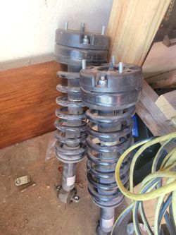 2015 F150 Struts With Level Kit 