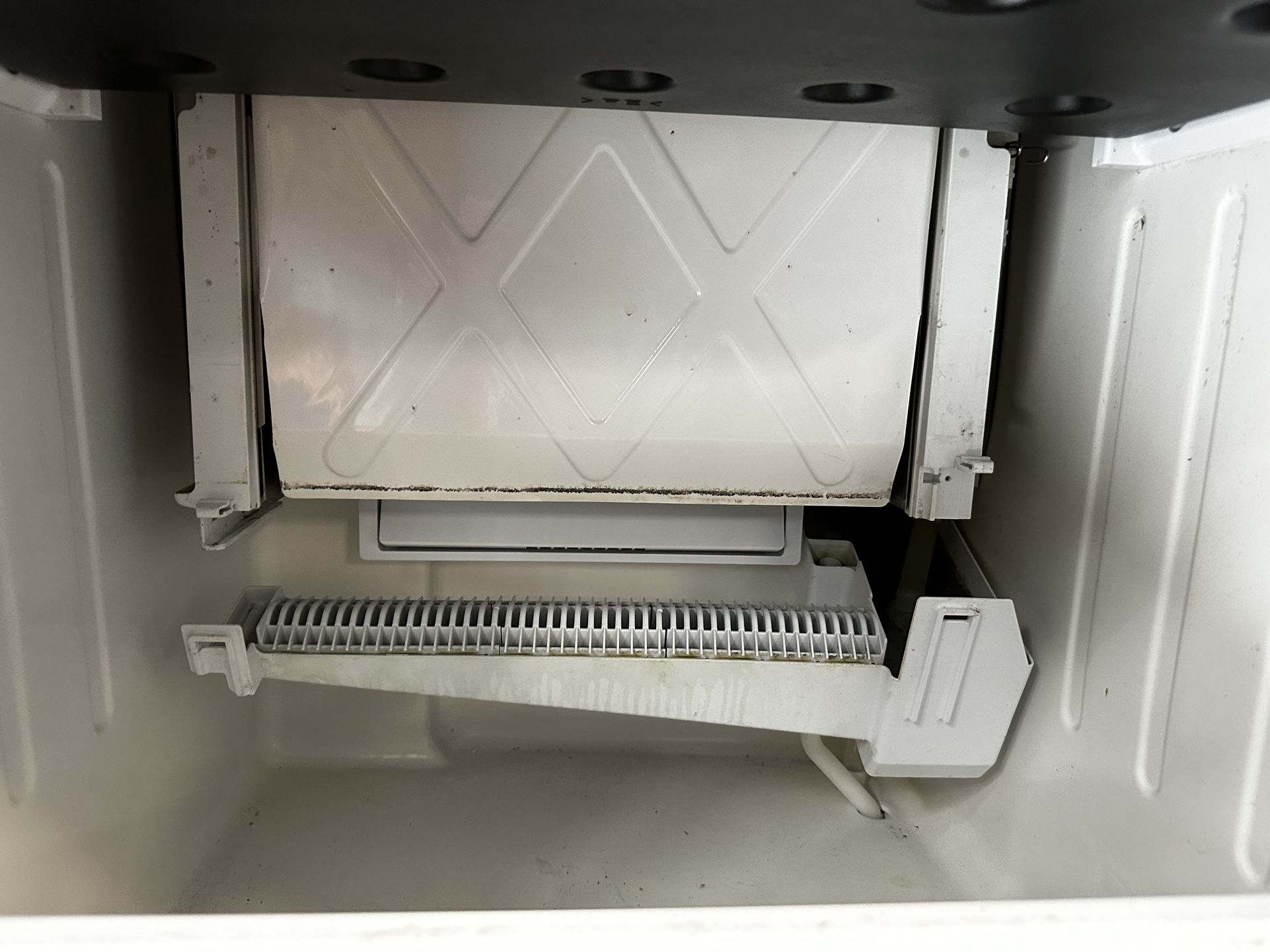 Hoshizaki Ice Machine (KM-115 BAJ)