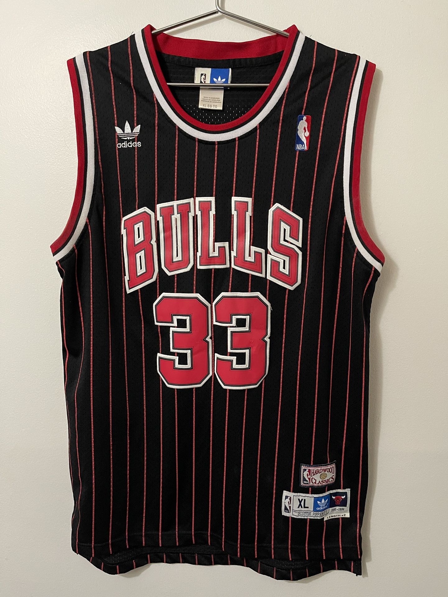 1995-96 Adidas Scottie Pippen #33 Chicago Bulls Jersey