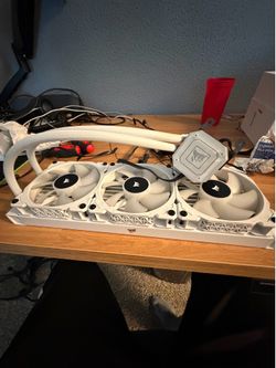 Corsair RGB icue liquid CPU cooler 360mm - 3X 120mm AIO