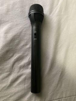 Black Handheld Dynamic Microphone