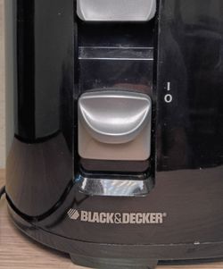 BLACK+DECKER 400W Juice Extractor Fast Juicer w/ Pulp Bin & Pusher