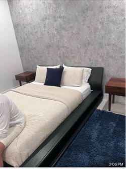 Queen bed with mattress