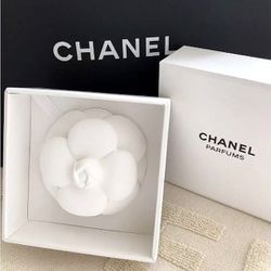 CHANEL Parfums - VIP Ceramic Diffuser Camelia Flower Decor - NEW IN BOX