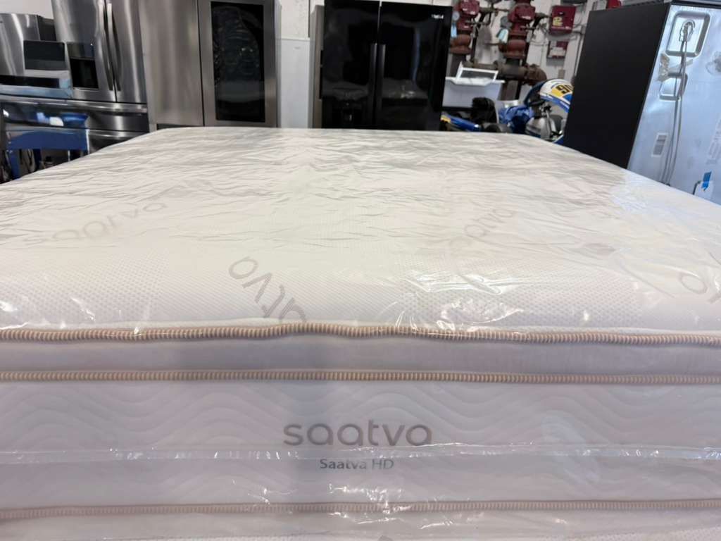 KING MATTRESS SAATVA HD
