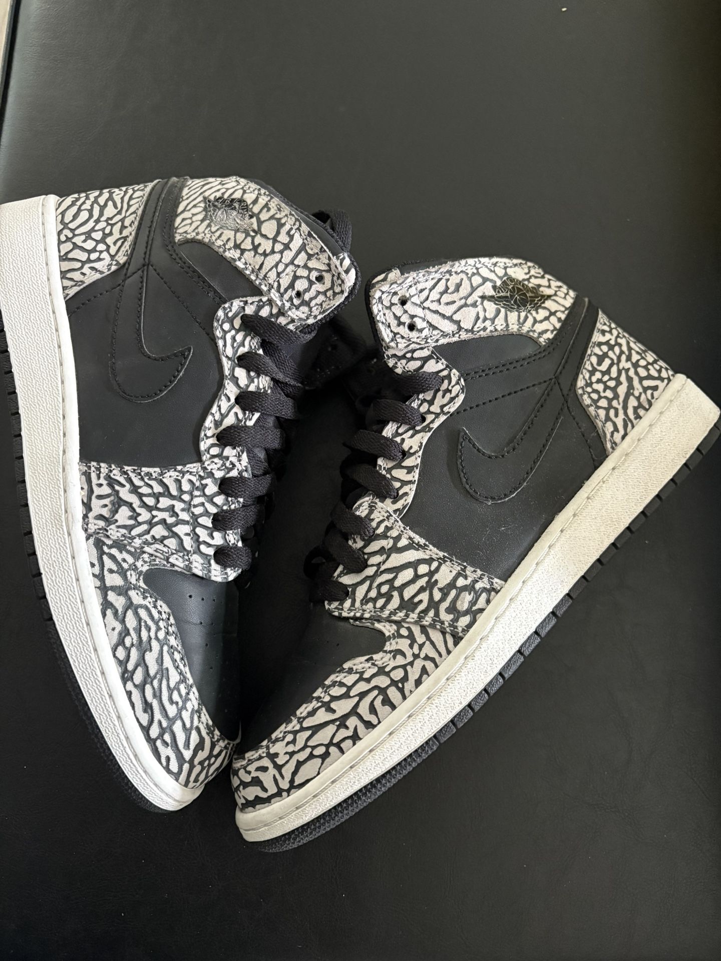 Jordan 1 High Black Elephant Size 7 Youth