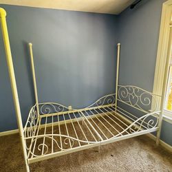Twin Size Bed (metal)