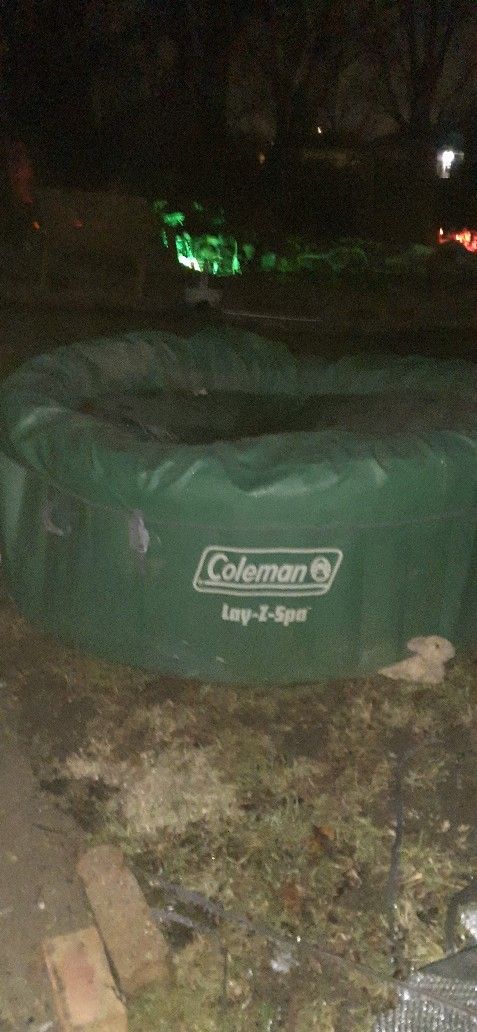 Coleman LAY -Z- SPA Inflatable Hot Tub