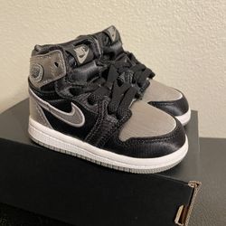 BRAND NEW Jordan Kids' Retro High OG Shoes, Size 4c 