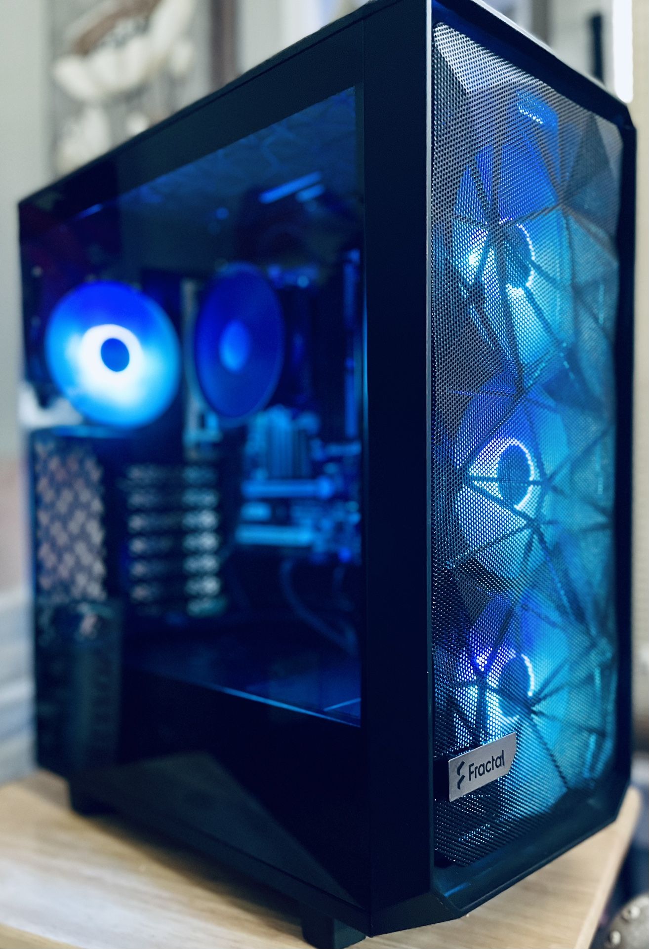 Custom PC - AMD, Corsair, Gigabyte