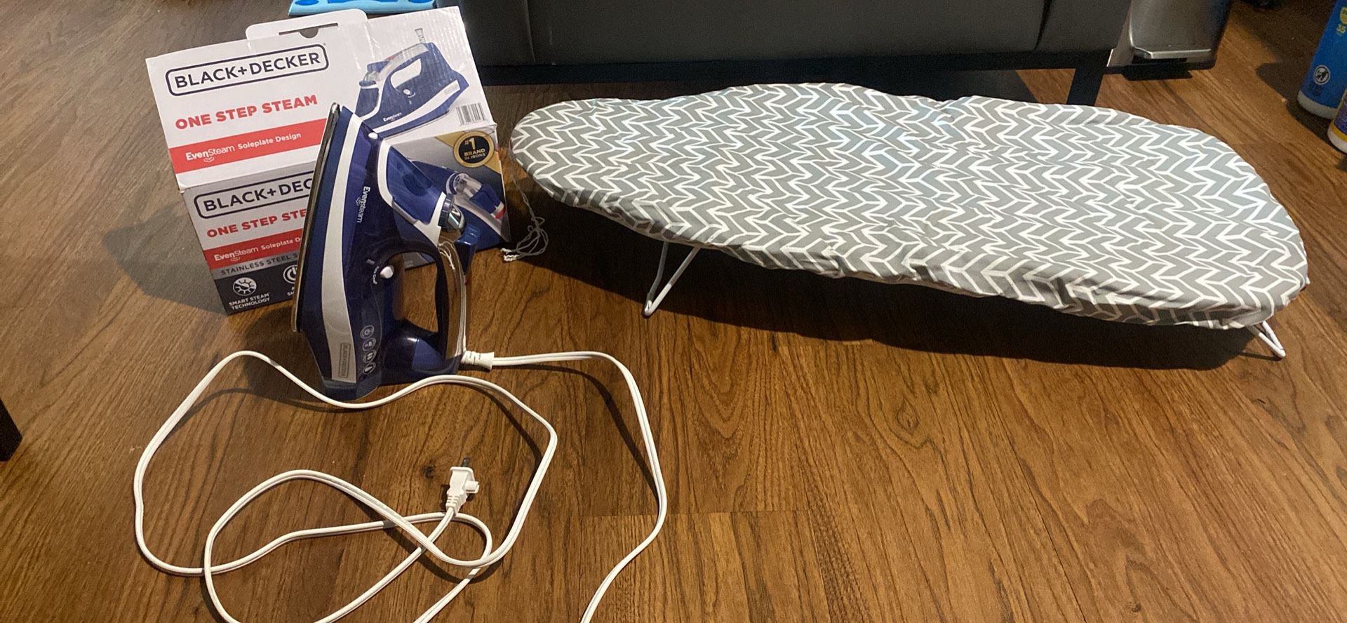 Iron/ Ironing Board