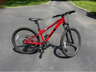 GT Stomper Mountain Bike 26"