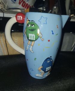 M&M  would ceramic Birthday party picture