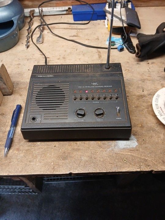 Vintage Realistic Pro-54 Patrolman Scanning Receiver